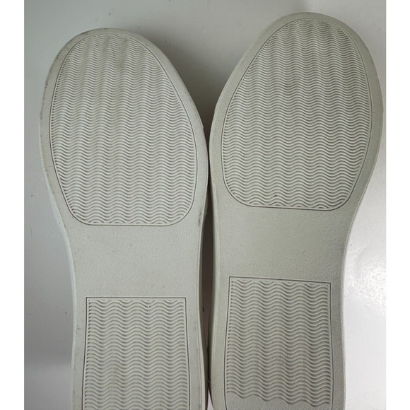 Torrid Embellished Slip On Sneakers Celebrate Love Rainbow Shoes Women's Size 9W - Picture 14 of 15